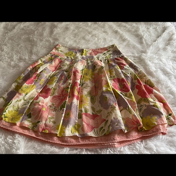 Beautiful Floral Summer Skirt - Picture 2 of 12